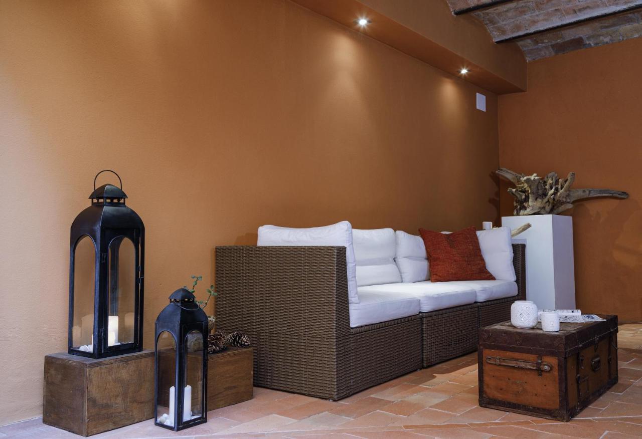 مبيت وإفطار سان سيفيرينو ماركي Il Cortile Segreto المظهر الخارجي الصورة